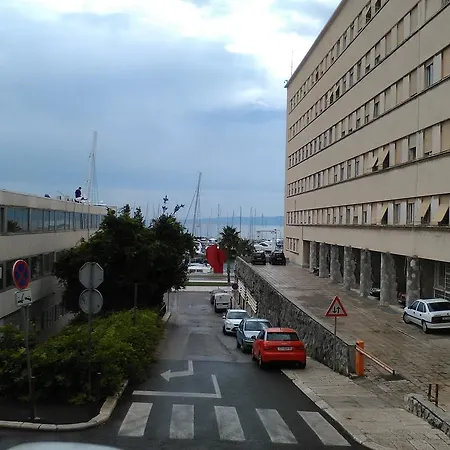 Lucy Apartmán Split